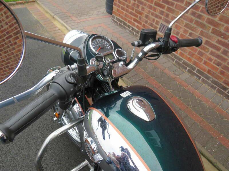 Image 8/41 of Royal Enfield Classic 350 (2025)