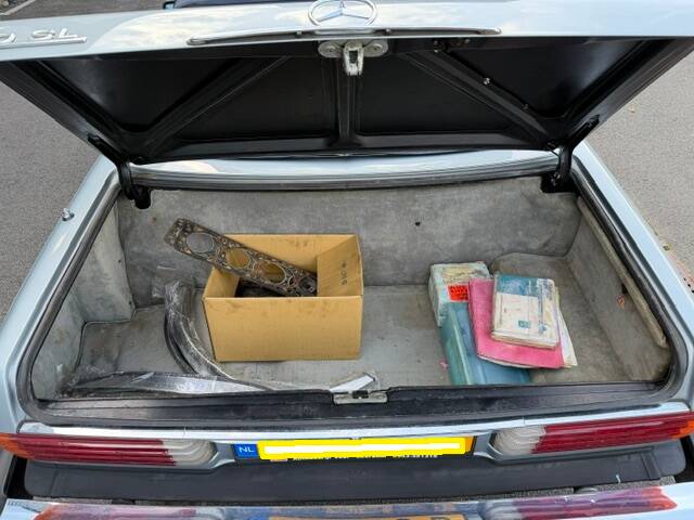 Image 17/27 de Mercedes-Benz 450 SL (1980)