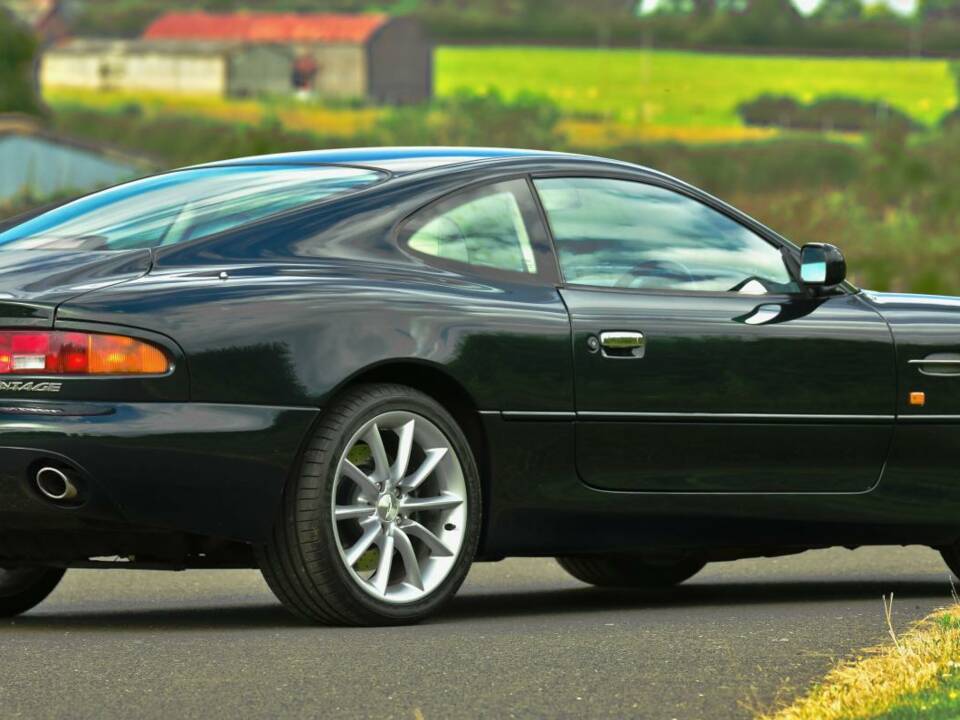 Afbeelding 11/50 van Aston Martin DB 7 Vantage (2000)