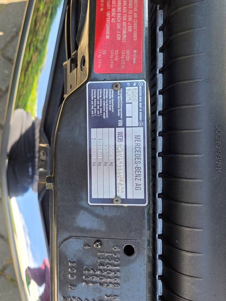 Image 13/32 of Mercedes-Benz 560 SEC (1991)