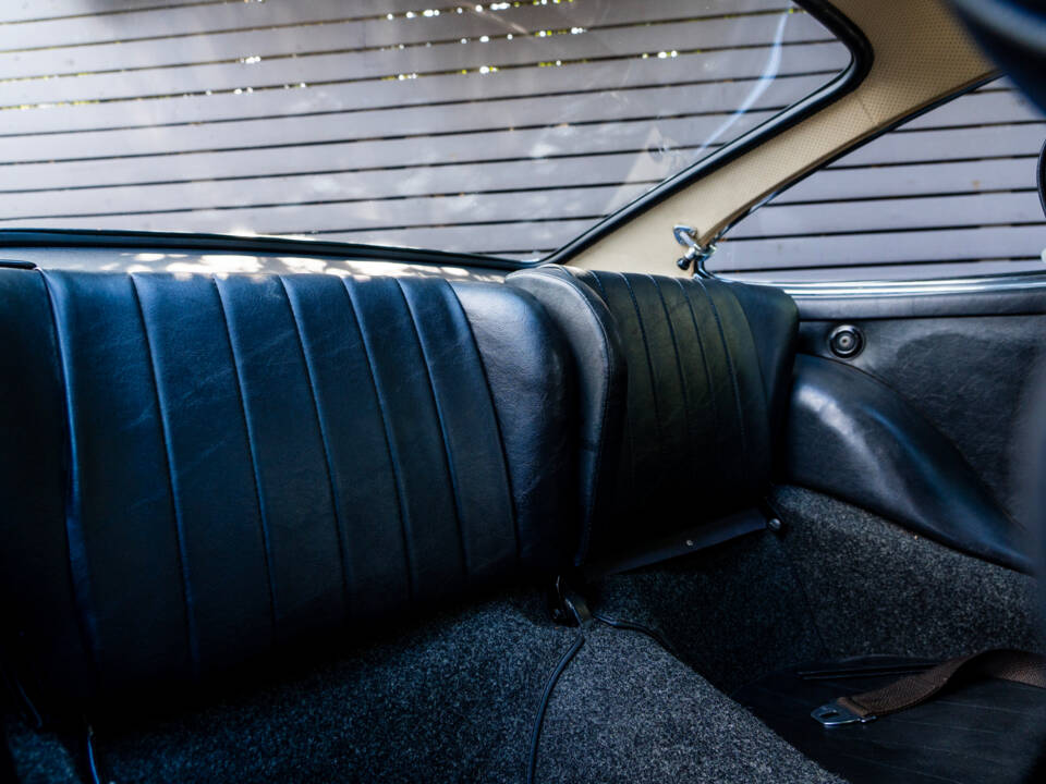 Image 26/42 of Porsche 912 (1967)