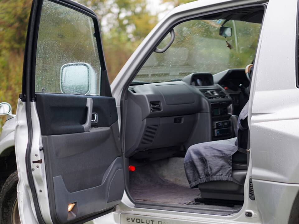 Bild 32/50 von Mitsubishi Pajero Evolution (1997)
