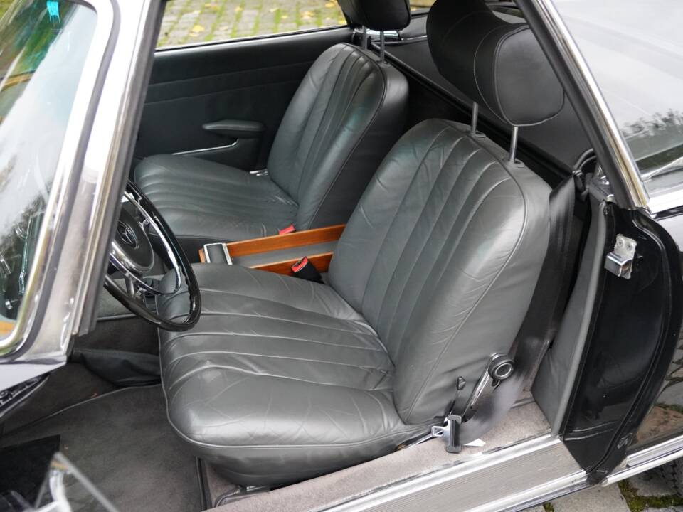 Image 2/12 of Mercedes-Benz 230 SL (1964)