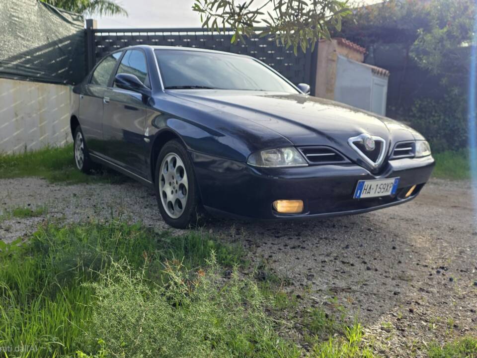 Image 18/50 de Alfa Romeo 166 2.5i V6 24V (2001)