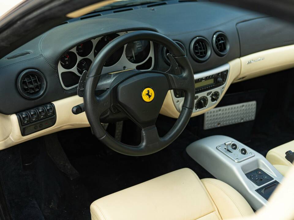 Image 34/50 of Ferrari 360 Modena (1999)