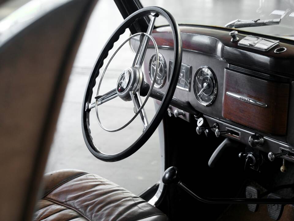 Image 28/50 de Mercedes-Benz 170 S Cabriolet A (1951)