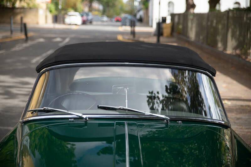 Image 11/50 of Jaguar XK 150 DHC (1954)
