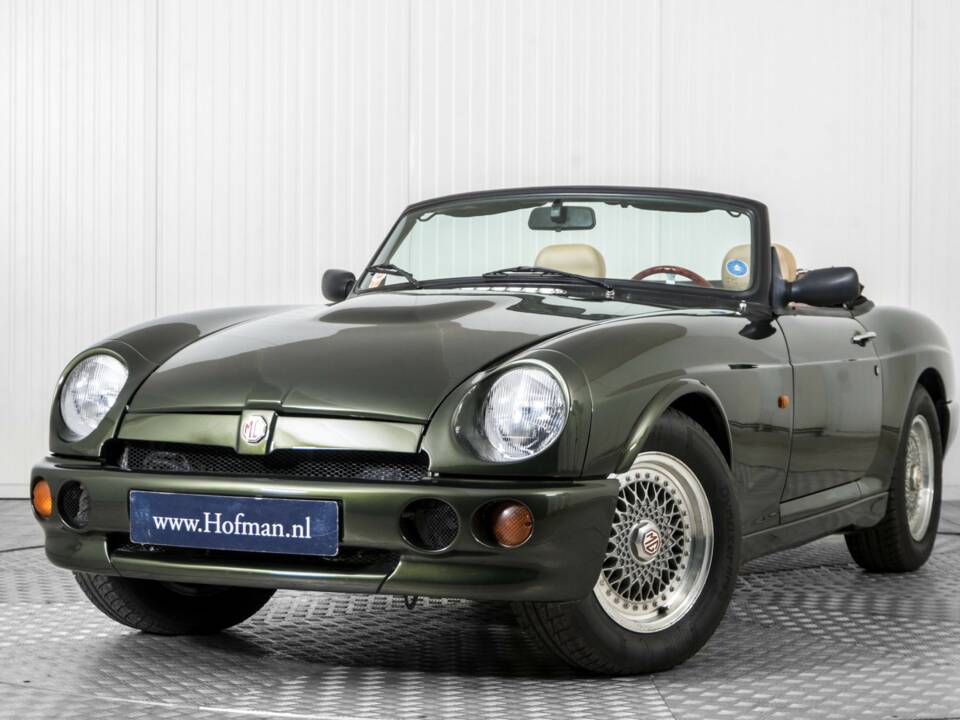 Immagine 3/50 di MG RV8 (1994)