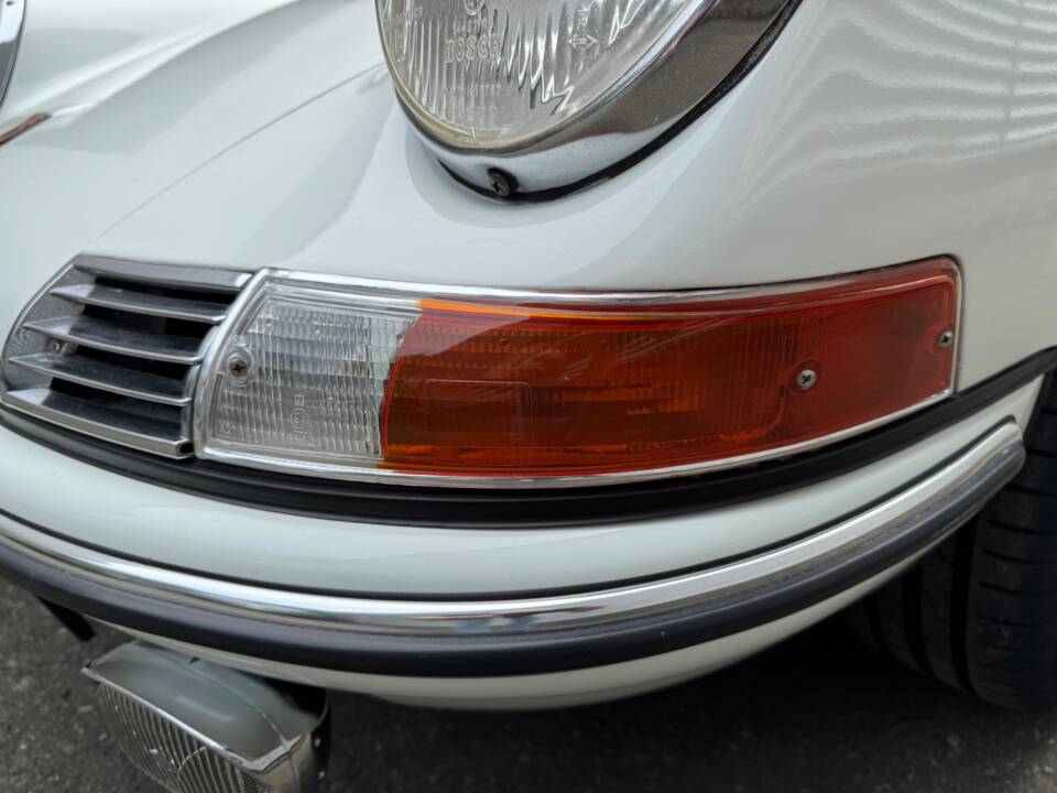 Image 37/60 de Porsche 911 2.4 T (1971)