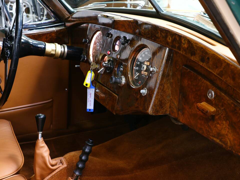 Imagen 29/37 de Jaguar XK 120 FHC (1953)
