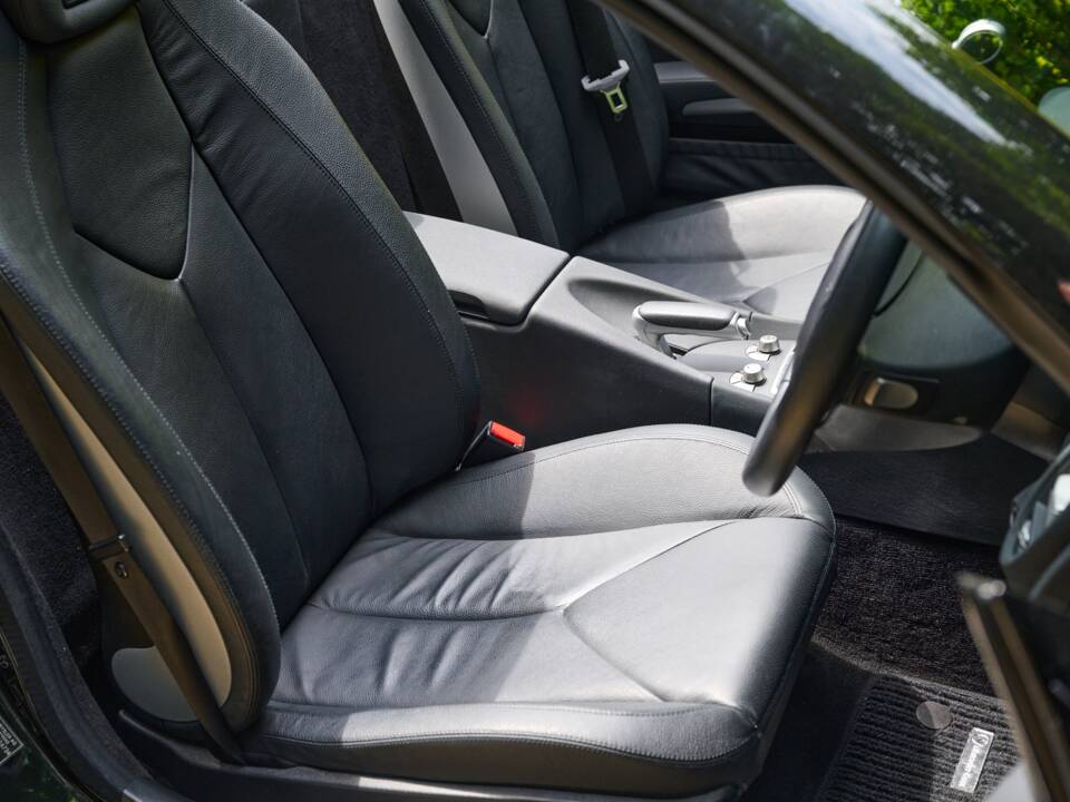 Image 26/50 of Mercedes-Benz SLK 350 (2004)