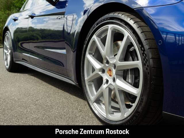 Bild 13/33 von Porsche Panamera 4 E-Hybrid (1900)
