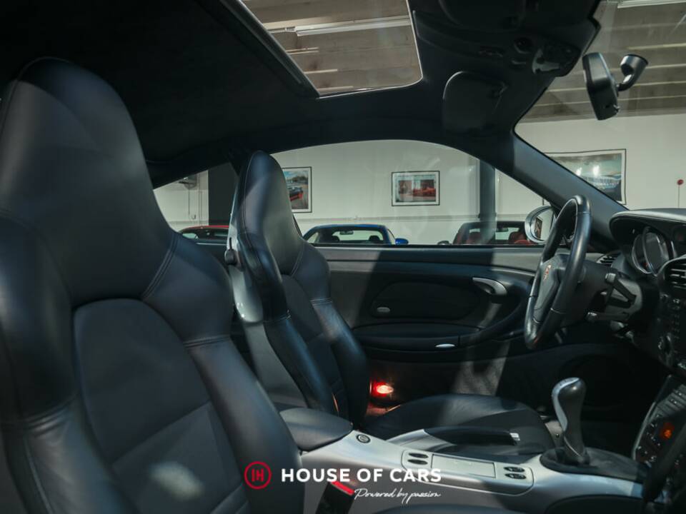 Imagen 18/24 de Porsche 911 Carrera "40 Jahre 911" (2003)