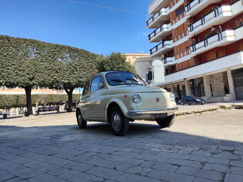Image 16/21 of FIAT 500 L (1971)