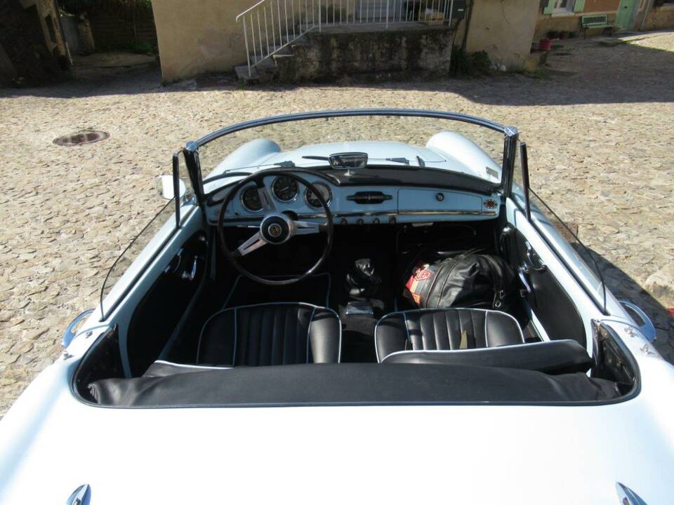 Imagen 31/37 de Alfa Romeo Giulia 1600 Spider Veloce (1965)