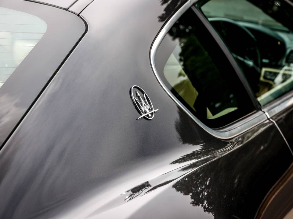 Image 7/43 of Maserati GranTurismo 4.2 (2008)
