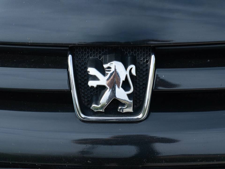 Bild 16/50 von Peugeot 307 CC 2.0i (2004)