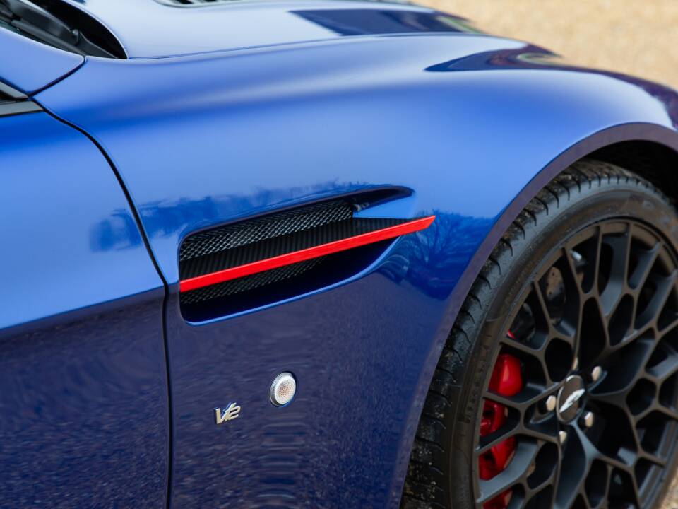 Bild 18/85 von Aston Martin V12 Vantage AMR Roadster (2018)