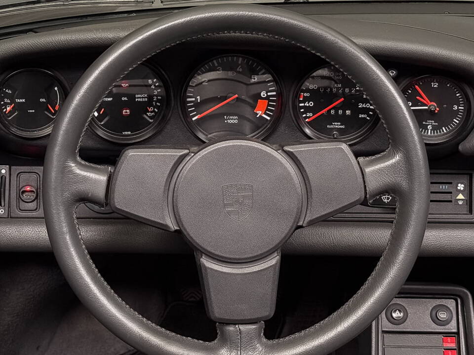 Bild 20/23 von Porsche 911 Carrera 3.2 (WTL) (1989)
