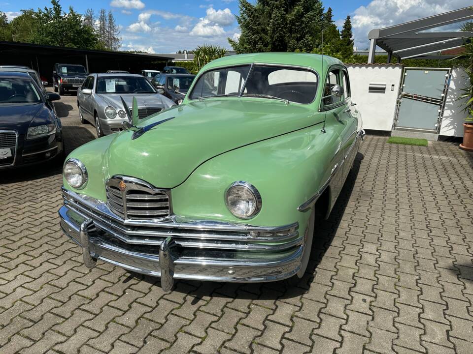 Image 47/82 of Packard Deluxe (1950)
