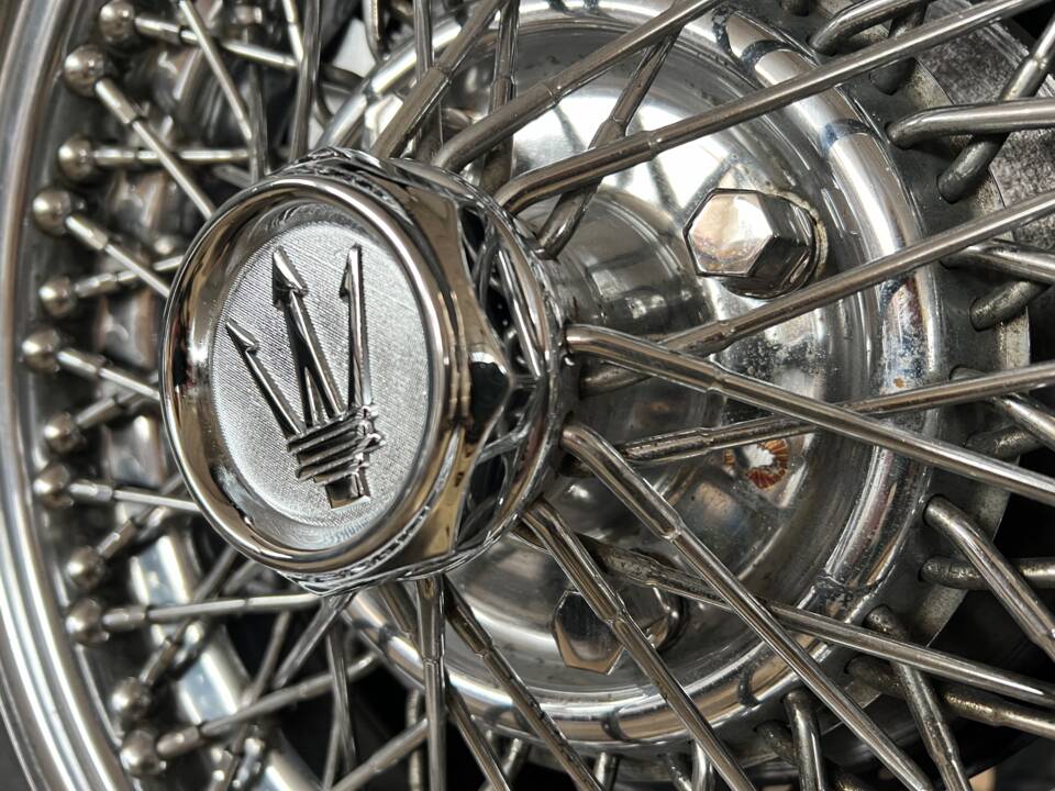 Image 85/101 of Maserati Mexico 4200 (1971)