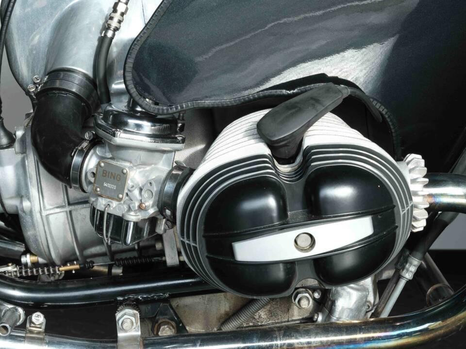 Image 38/45 of BMW R 100/7 (1977)