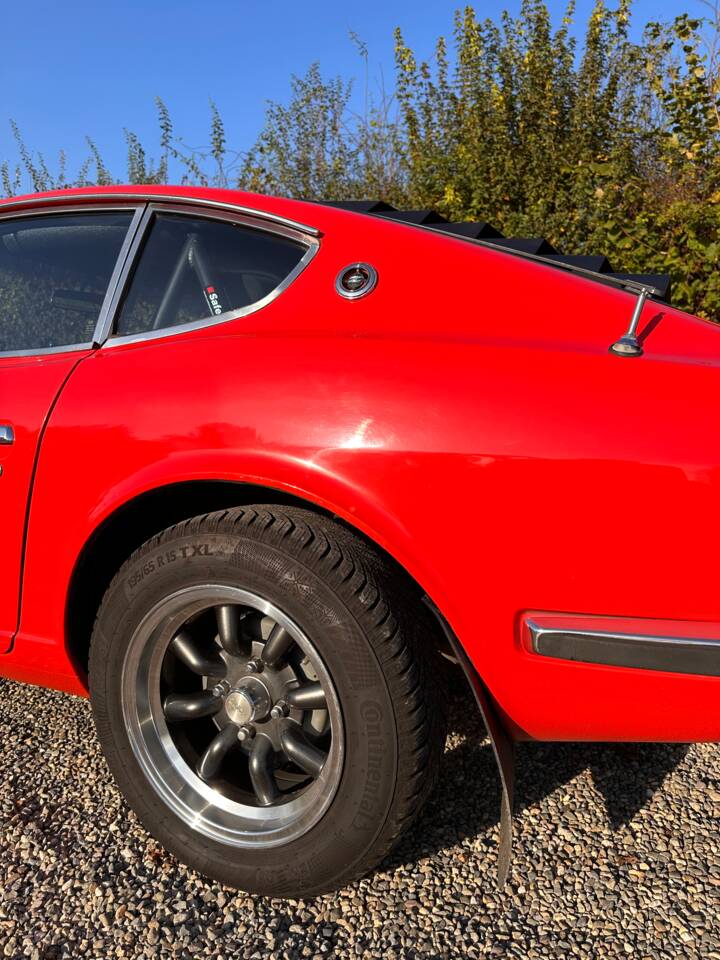 Image 14/36 of Datsun 240 Z (1973)