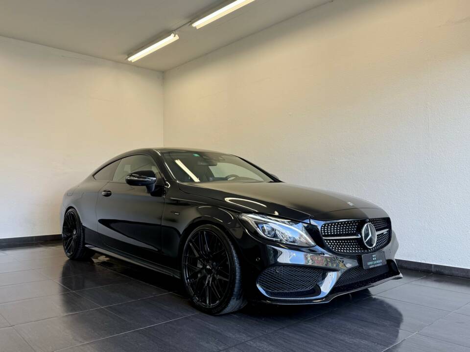 Image 2/31 of Mercedes-Benz C 43 AMG 4MATIC (2017)