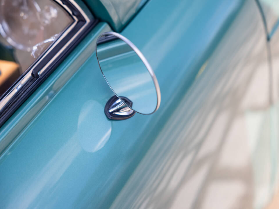 Image 38/50 of Aston Martin DB 2&#x2F;4 Mk III (1958)