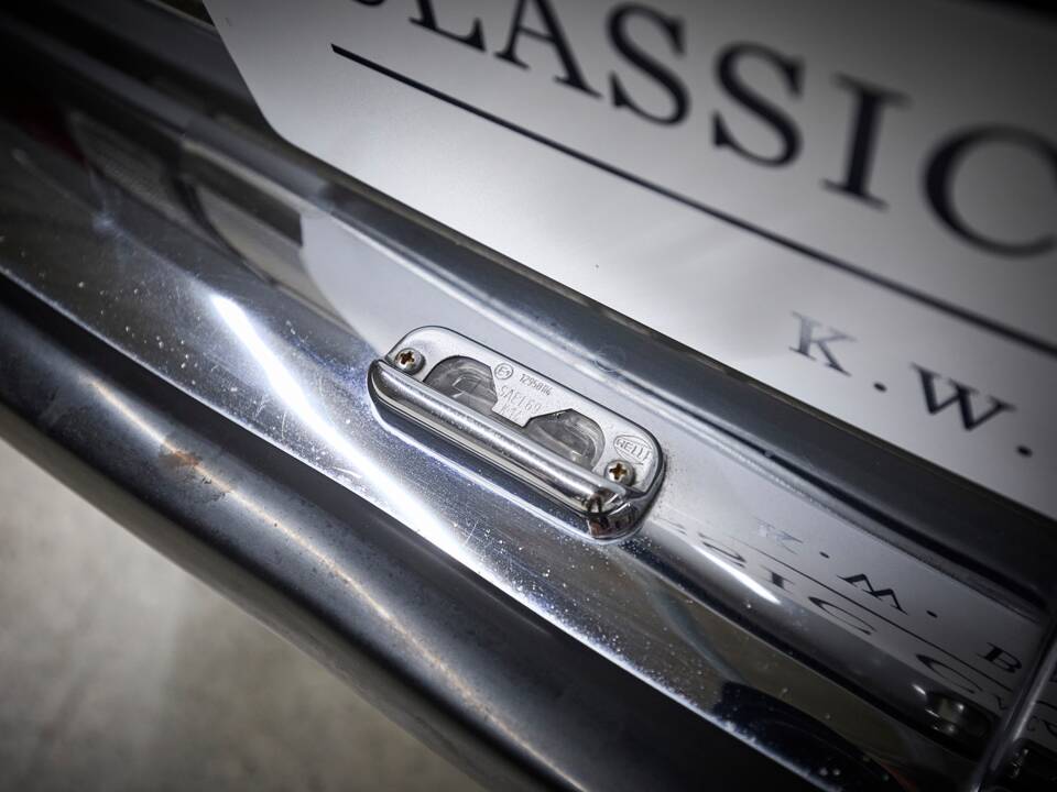 Image 33/100 of BMW 3.0 CSi (1973)