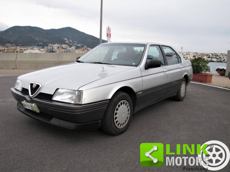 Imagen 8/10 de Alfa Romeo 164 2.0 (1990)