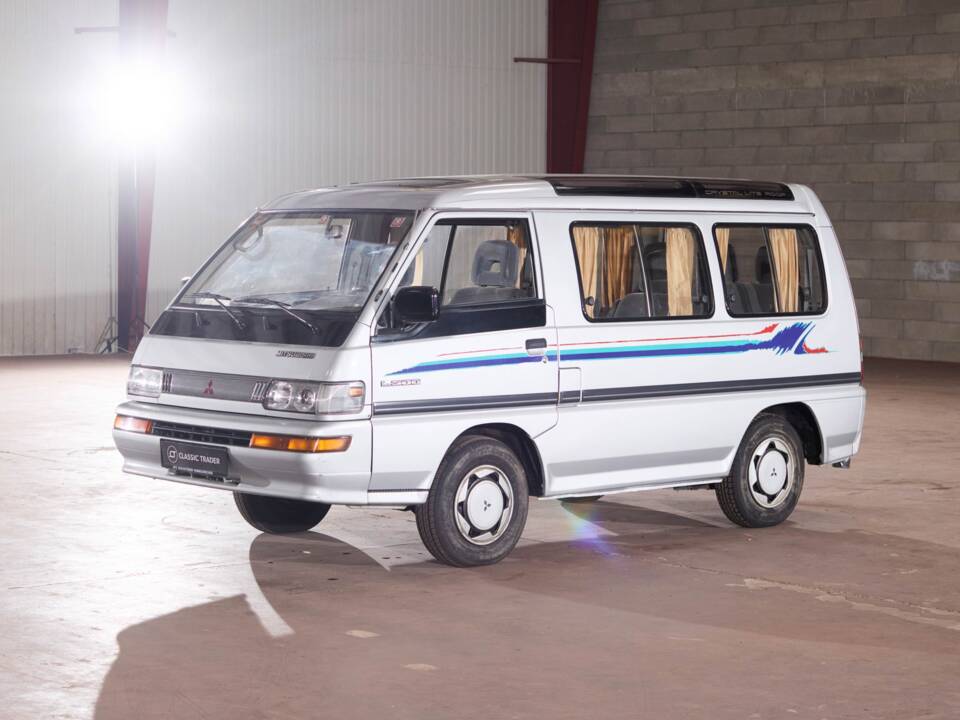 1993 | Mitsubishi L300