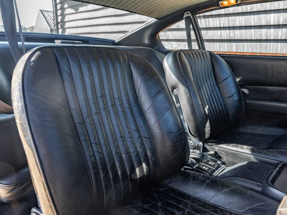 Bild 38/51 von Aston Martin DBS (1971)