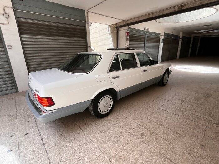 Image 4/7 of Mercedes-Benz 300 SDL (1987)