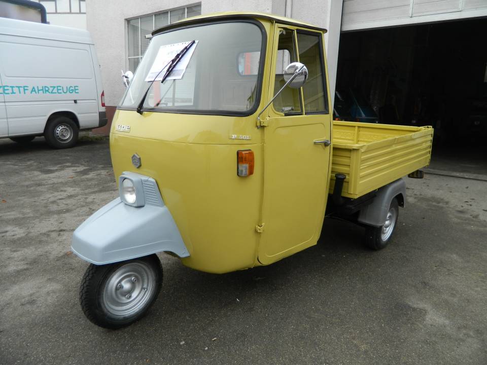 Bild 2/9 von Piaggio Vespa APE 600 MP (1976)