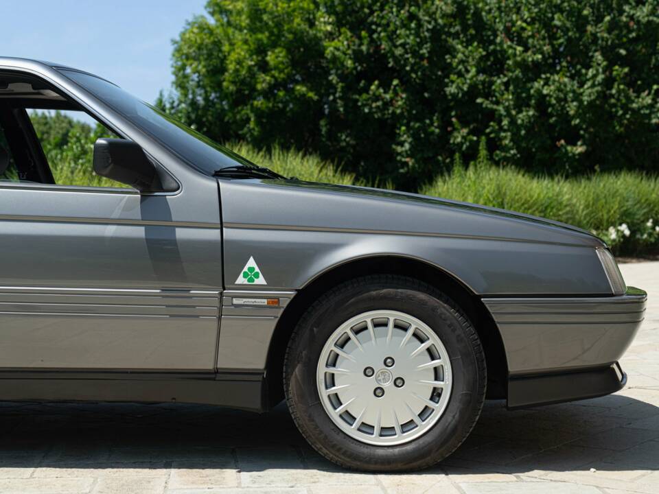 Image 16/50 de Alfa Romeo 164 2.0 (1991)