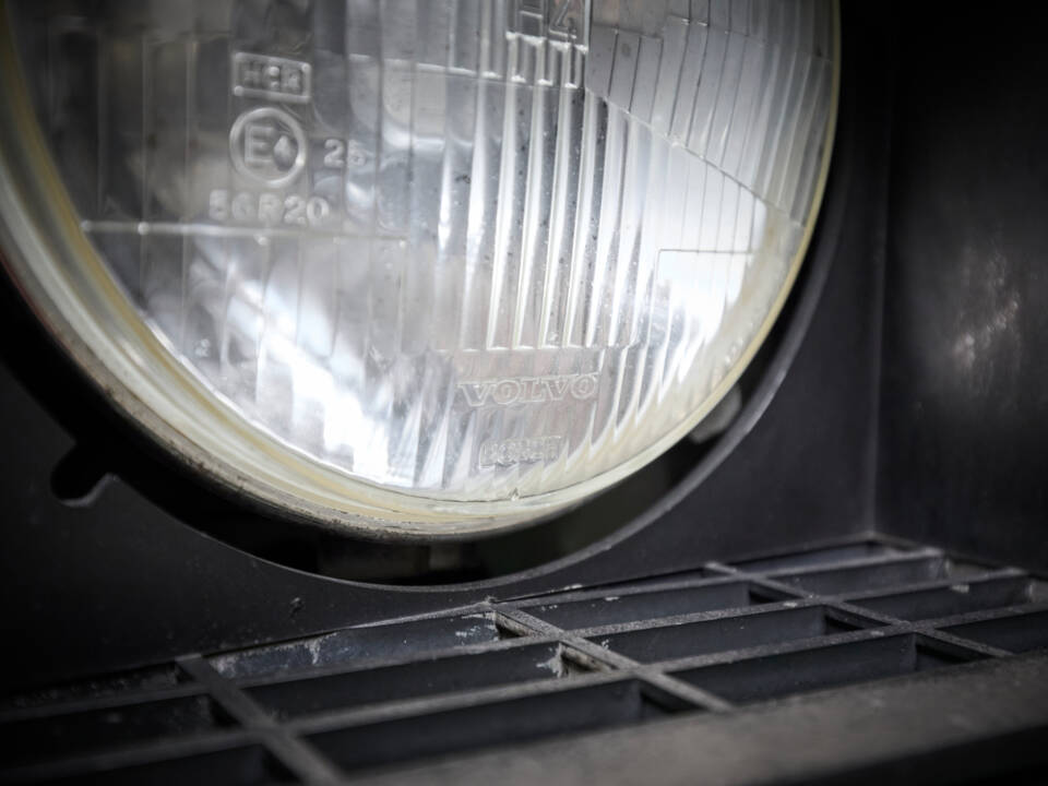 Bild 32/98 von Volvo 244 DL (1975)