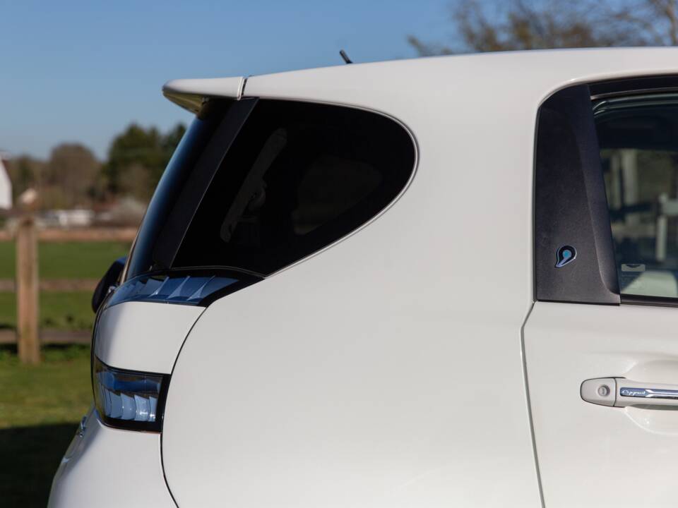 Bild 95/95 von Aston Martin Cygnet (2012)