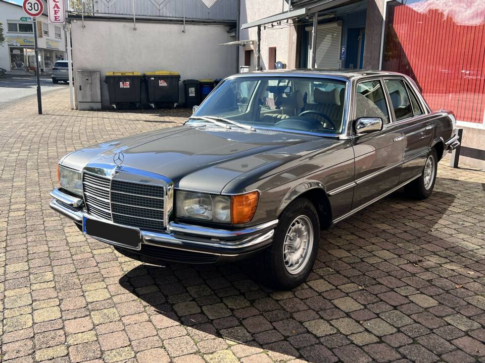 Afbeelding 2/12 van Mercedes-Benz 450 SE (1979)