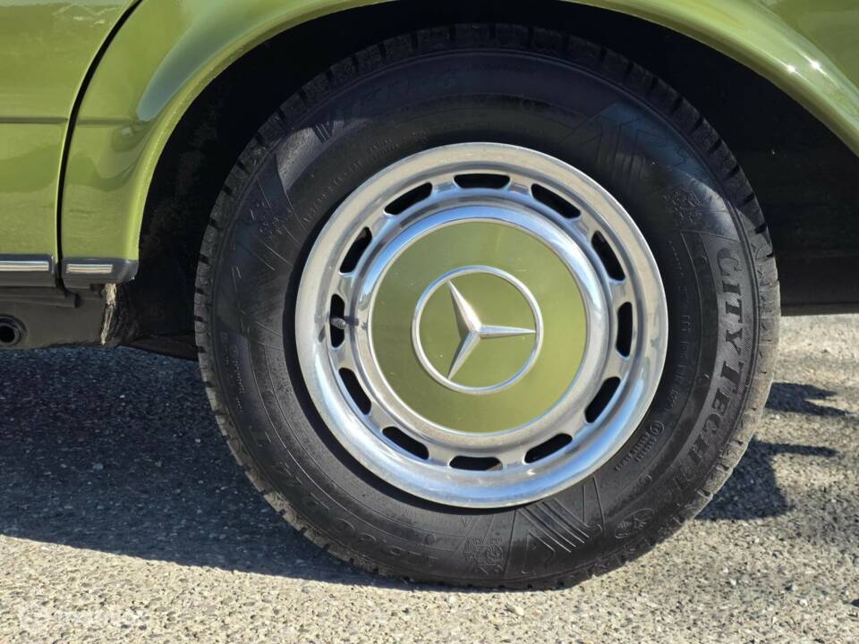 Imagen 13/50 de Mercedes-Benz 200 D (1982)