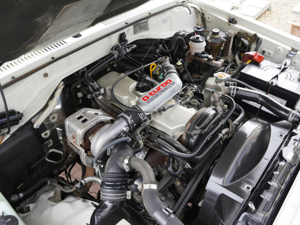 Immagine 34/50 di Toyota Land Cruiser 2.4 LX Turbo (1992)