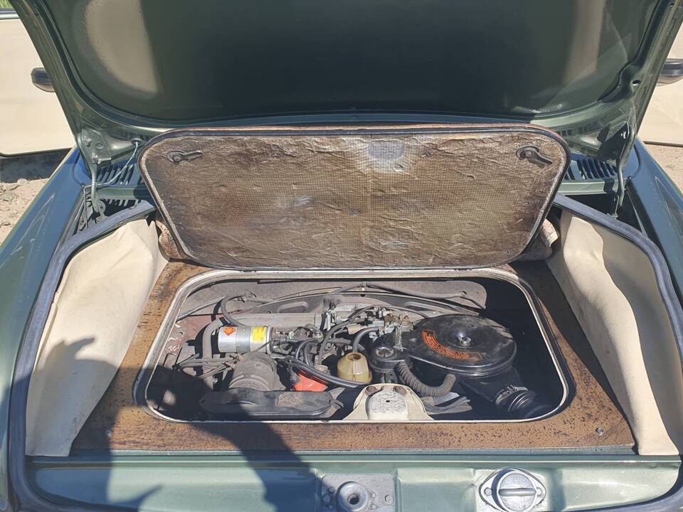 Bild 9/22 von Volkswagen 1600 (1966)