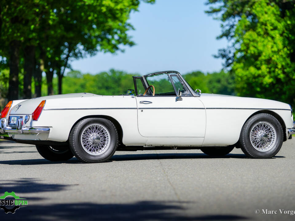 Bild 21/47 von MG MGB (1970)