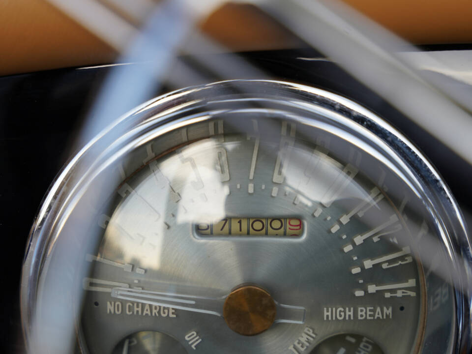Image 35/50 of Nash-Healey Roadster (1953)