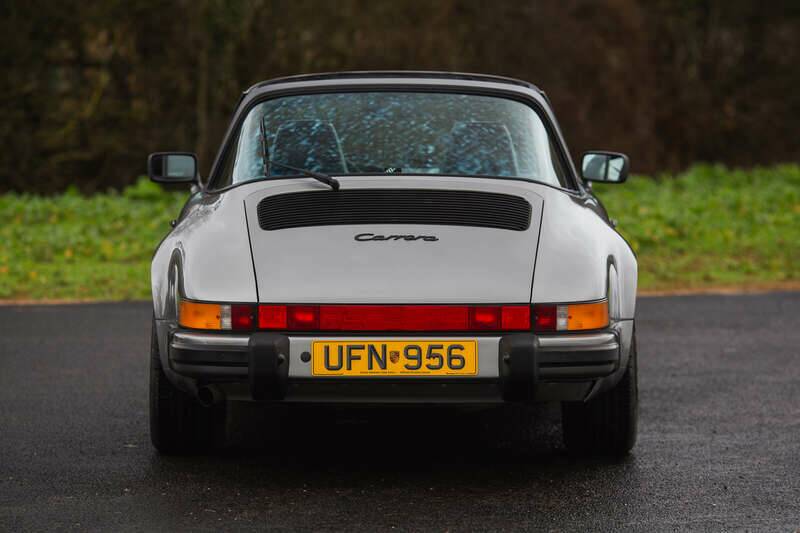 Image 7/50 de Porsche 911 Carrera 3.2 (1989)