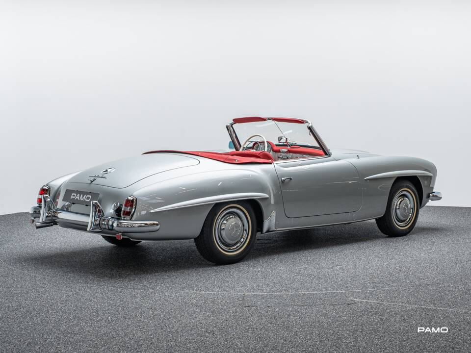 Image 41/44 of Mercedes-Benz 190 SL (1957)