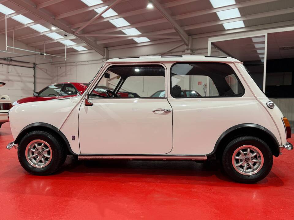 Imagen 3/47 de Mini 850 (1971)