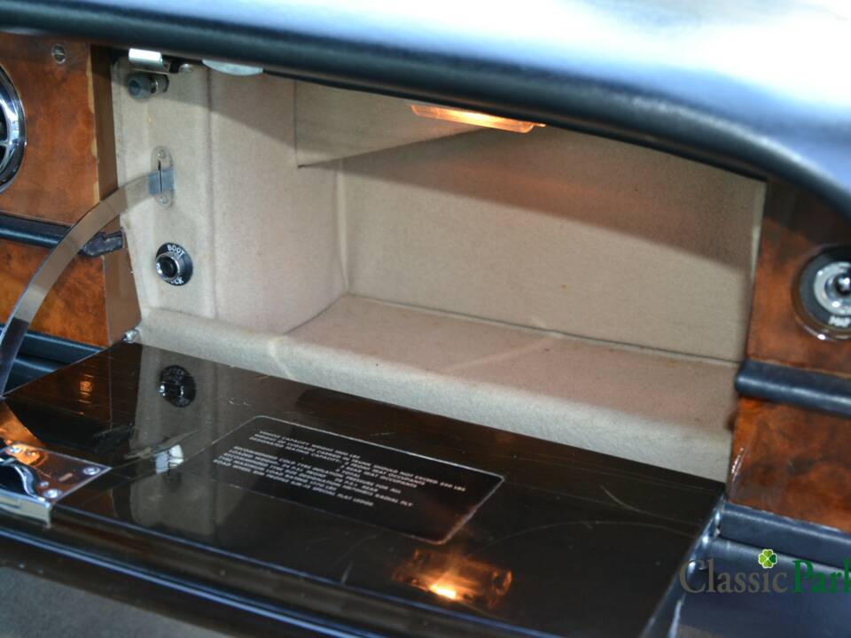 Imagen 34/50 de Rolls-Royce Silver Wraith II (1979)