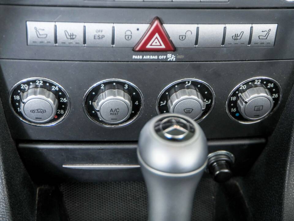Afbeelding 29/50 van Mercedes-Benz SLK 200 Kompressor (2007)