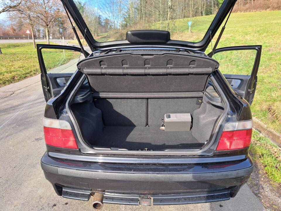 Imagen 11/14 de BMW 318ti Compact (1998)